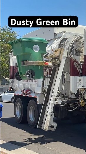Garbage Truck Picks up Dusty Green Bin #gogarbage #garbagetruck