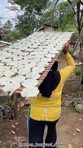 Pembuatan karupuak kamang khas Minangkabau #yospadang