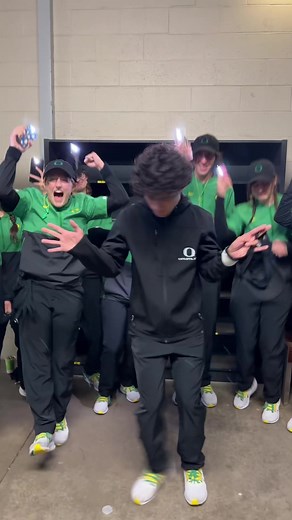 drumline bringing the gameday vibes #autzen #oregon #gameday #oregonband #marchingband