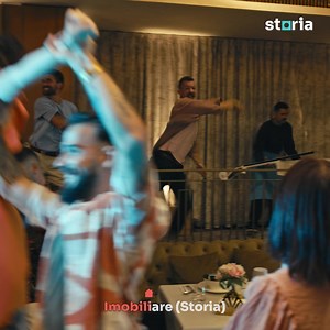 777K views · 1.3K reactions | Îți iese sau nu dansul din noua noastră campanie, un lucru e clar: casa ta e pe Storia. Hai să găsești anunțuri de la proprietari și agenți, filtre exacte și alte funcționalități utile. #storiastoria | Storia.ro | Facebook