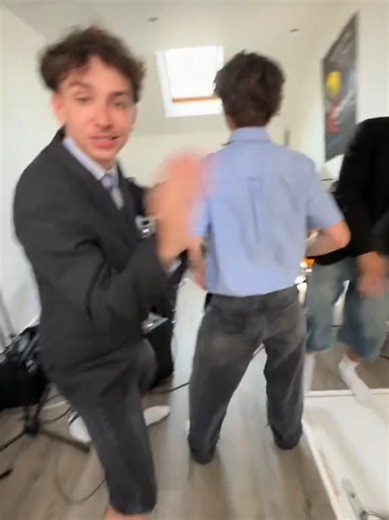 Mastering French Charm: Tips for Charisma and Confidence