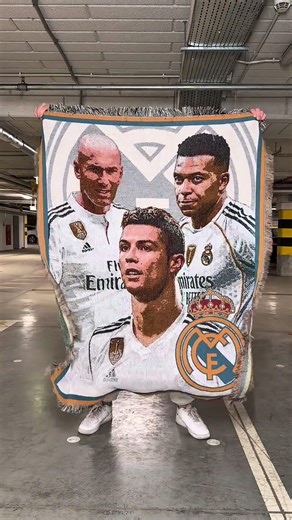 Are there any Real Madrid fans here ? ⚽️🏆 #realmadridfans