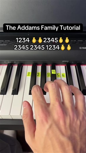 The Addams Family Easy Piano Tutorial #halloween #piano #addamsfamily #tutorial #spooky