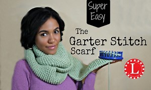 Garter Stitch Scarf on a Round Loom - LoomaHat.com