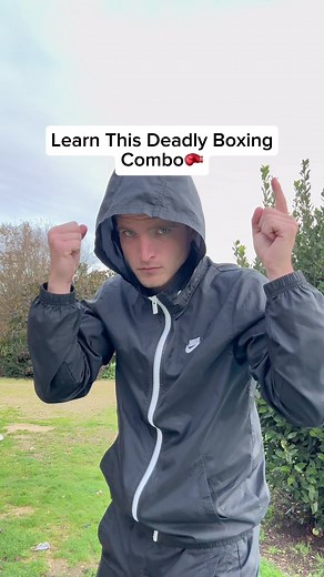 Try this boxing combo 👊🔥 #boxing #boxing 🥊 #boxingcombo #boxingtok #boxingbag