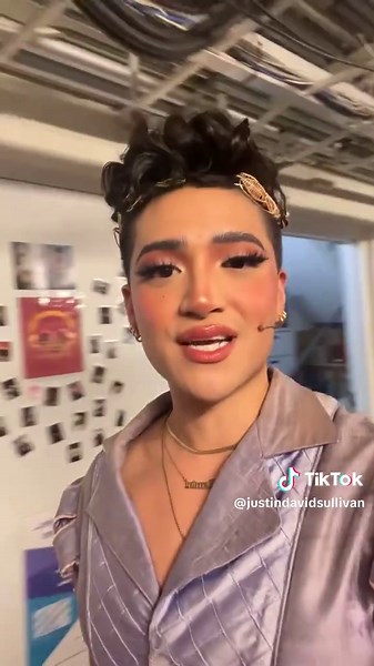 Behind the Scenes of a Broadway Backstage Tour