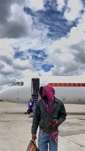 Jet Life #privatejet #diamondplatnumz #nigeria #kenya #tanzania #jux #usa #trending #rollsroyce #wcb