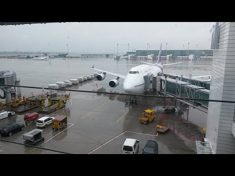 Flying for the first time – The airport process – Instructions for passengers / check-in etc.