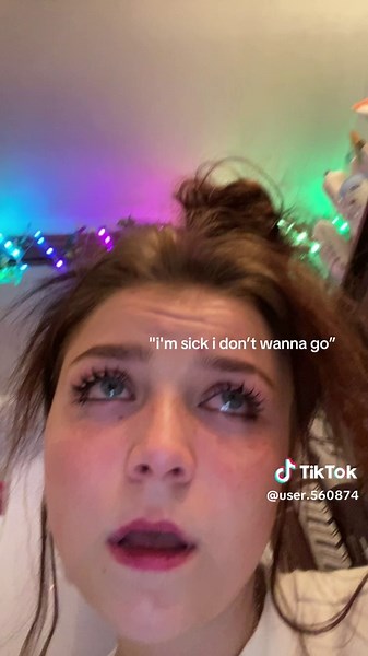 social anxiety at its finest. #anxiety #trending #idkifthisisrelatable #CapCut #fyp