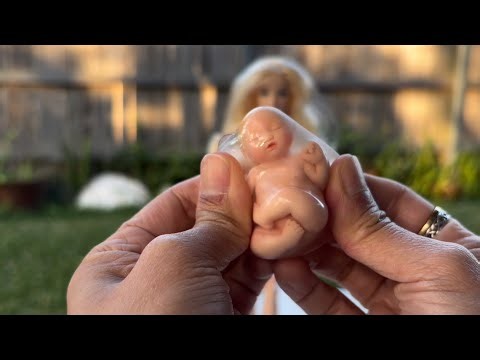 I opened a pregnant Barbie doll 😱 MY MINI MOM & MINI BABY @ZuruToys | silicone reborn baby dolls