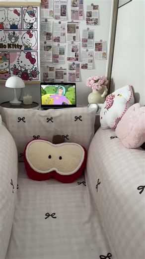 Aesthetic Day In my comfybed 🛏️ #aestheticroomdecor #bedroomdecor #comfybed #lazydays #tutorial
