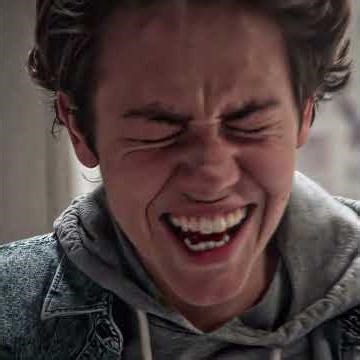 Recapping the show Shameless