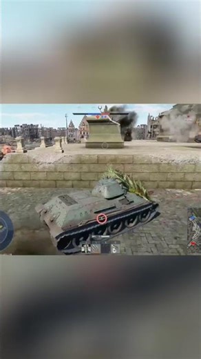 Tanque Destruído em Praça! #shorts