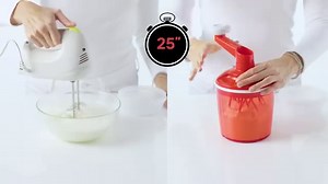 140 reactions · 46 shares | Pour monter une chantilly, une mayonnaise, ou battre des blancs en neige, le Speedy Chef est votre meilleur allié. Plus écologique et plus rapide qu'un batteur électrique, il est indispensable dans votre cuisine ! | Tupperware France Officiel | Facebook