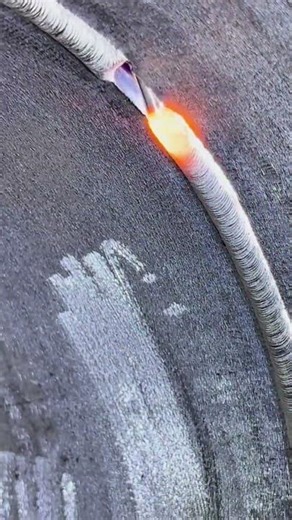 the process of welding iron to connect neatly, properly and correctly