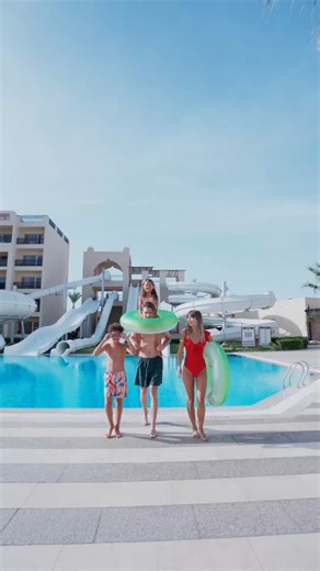 The 6 slides of the Aqua Park are where kids laugh and grown-ups scream! #steigenbergeraquamagic #steigenbergermoments #waterpark #aquapark #waterfun | Steigenberger Aqua Magic