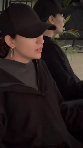 🖤 on Instagram: "This viral video captures a man repeatedly attempting to flee a pursuing Belgian Malinois through a kennel gate, creating a comedic "infinity loop" as the dog's relentless energy traps him in a cycle of evasion, filmed at what appears to be a dog training facility. , an account specialising in absurd, decontextualised human moments, the clip amassed over 8 million views and 34,000 likes within weeks, highlighting the breed's renowned stamina—Belgian Malinois can sustain high-in