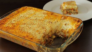 Good old Shepherd's Pie for cold winter days. Full Recipe: http://bit.ly/ShepherdsPieTCF | The Cooking Foodie