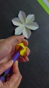 DIY paper daffodils | How to make realistic daffodils