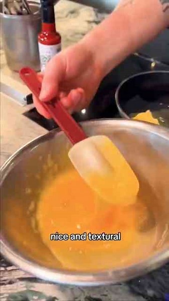 Scrambled Eggs Like a Chef