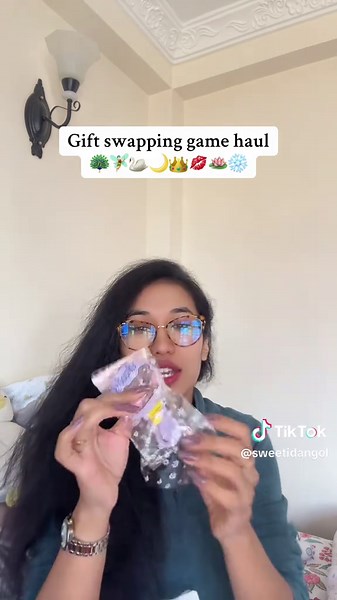 Exciting Gift Swapping Game with Cousins