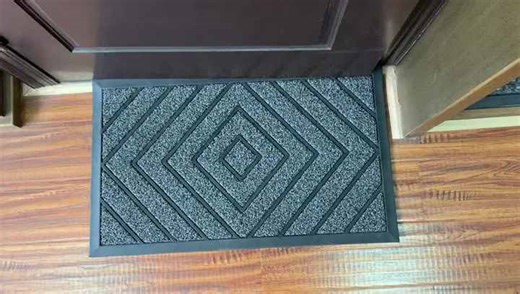 Modern Anti Slip Doormat Polypropylene Floor Doormat Machine-Made Cushioned Waterproof and Washable Front Door Mat for Hotels