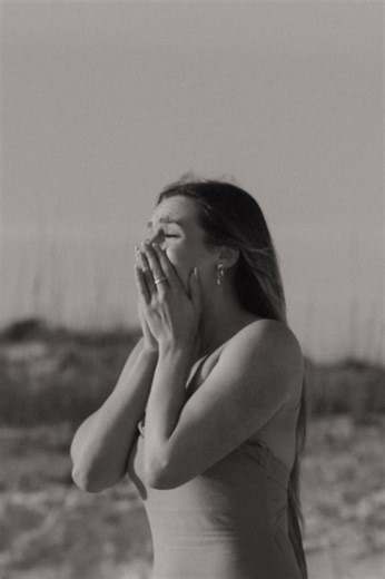 Bystanders who recorded a stranger’s proposal go viral for their commentary