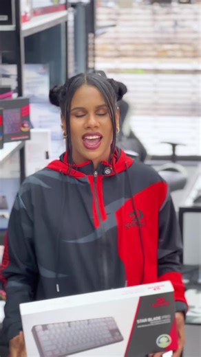 Ustore Puerto la Cruz on Instagram: "¡Potencia compacta en cada pulsación! ⌨️✨ En U Store JK, elevamos tu experiencia con el Redragon Star Blade Pro. Este teclado mecánico de perfil bajo es la combinación perfecta entre elegancia y rendimiento extremo. ¿Qué lo hace destacar del resto? ✅ Diseño Ultra-Slim: Mayor comodidad para tus muñecas y facilidad para llevarlo a donde sea. ✅ Conexión Tri-Mode: Úsalo por cable, Bluetooth o 2.4Ghz. ¡Tú decides cómo jugar! ✅ Switches de respuesta rápida: Precisi