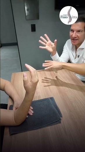 Hot and Cold Baths to Reduce Hand Swelling After a Fracture | Dr. Robson Sitta