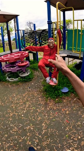 Parkour money heist playground rooftop most viral video 😨😱😱???#foryou #funnyheist #viral #fun