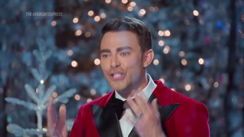 Craig Geoghan wins the Hallmark Channel's 'Finding Mr. Christmas' season two