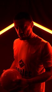 Red, white, and ready to conquer! 🔴⚪️ Fahd Moufi is stepping into the spotlight today. 🥁 #DimaWydad | Wydad Athletic Club - WAC