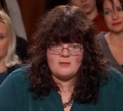 Daughter Takes Mom’s Cash After Her Death — Judge Judy Sets the Record Straight Full Court story in the comment! | Judy Court Justice