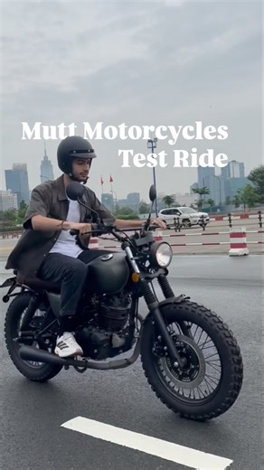 LEARN TO RIDE: THE RIGHT WAY 🏍️ Thinking about getting on two wheels? Start with Ride 101 with our beginner-friendly lesson package designed to take you from zero to confident rider. Choose your bike type: automatic or manual and build your own plan: 1, 3, or 5 sessions, from 1 to 2 hours each. Every session includes a bike, helmet, and 1-on-1 coaching from experienced riders. No experience? No problem. Just know how to ride a bicycle and we’ll handle the rest. 💥 Book a combo session package a