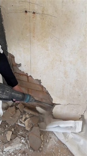 🧱 Hammer Drill Plaster Removal and Wall Renovation