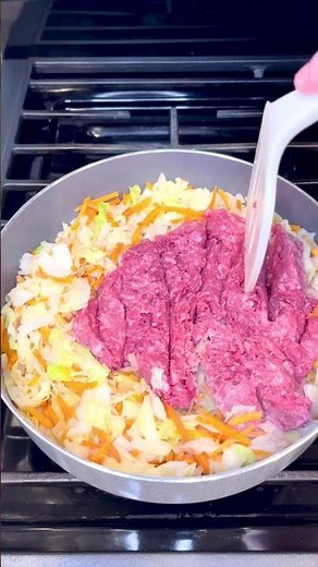 Lazy Cabbage Rolls -One pan Meal!