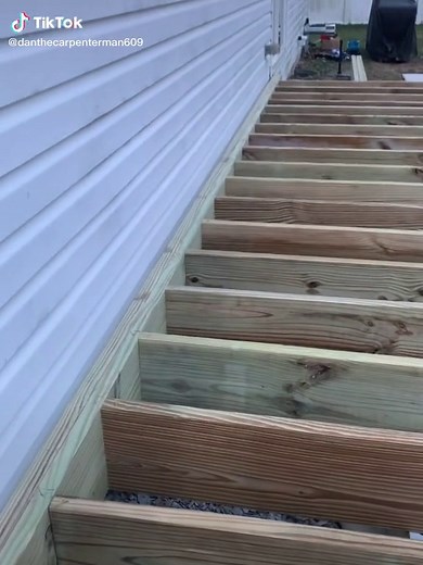 Free Standing Deck Construction: Tips and Tricks for Building a Deck