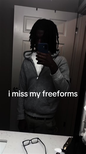 How to Care for Freeform Dreads: Tips for Dark Skin in NYC