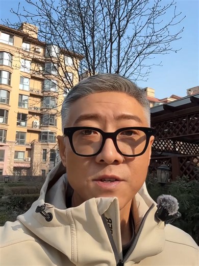 Born in 70s, Single, No Kid, No Partner: Am I Lonely? #Loneliness#singlelife#PersonalGrowth#personalgrowthjourney#singlehappy#FindingMyself#NoRegrets#livingalone