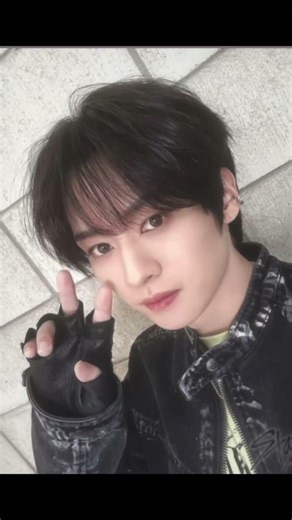 M’y @LeeKnow-12643 (Me: han duo: Lee Know ❤️)