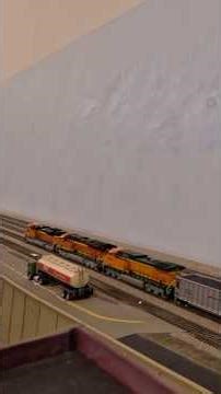 HO SCALE BNSF COAL TRAIN #youtubeshorts #bnsf #bnsfrailway #bnsfrailfan #hoscaletrains #hoscale