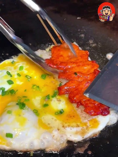 China Street Food 🔥 Egg + Sausage Combo You MUST Try! 🍳🌭 #shorts