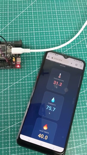 ESP32 Weather Station Web Server #shorts #arduino #arduinoproject #smartphone #ESP32 #DHT22 #IoT