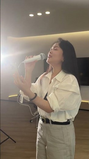 Come and check this microphone, singing in a magic way! #puremic #mx1pro