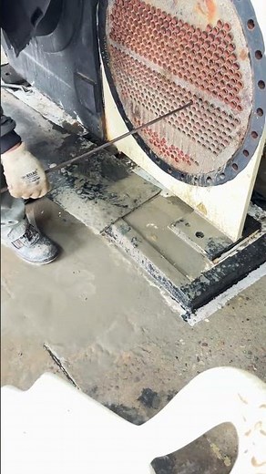 Chiller condenser manually tube cleaning process