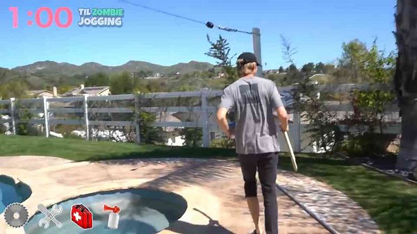 BUILD Apocalypse Weapon to ESCAPE the Zombies!