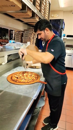 ROUND TABLE PIZZA #usa #pizza #food #fastfood #pizzalover #italianfood #pizzafood #pizzatime #Lodi