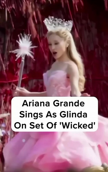 Ariana Grande singing Glinda - Wicked Movie Performances