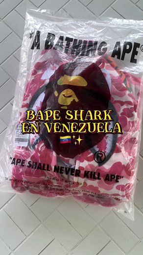 Suéter Bape Shark Rosado en Venezuela