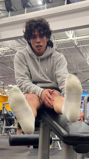 Leg Day Workout with New Weight on V Squat and Leg Extension